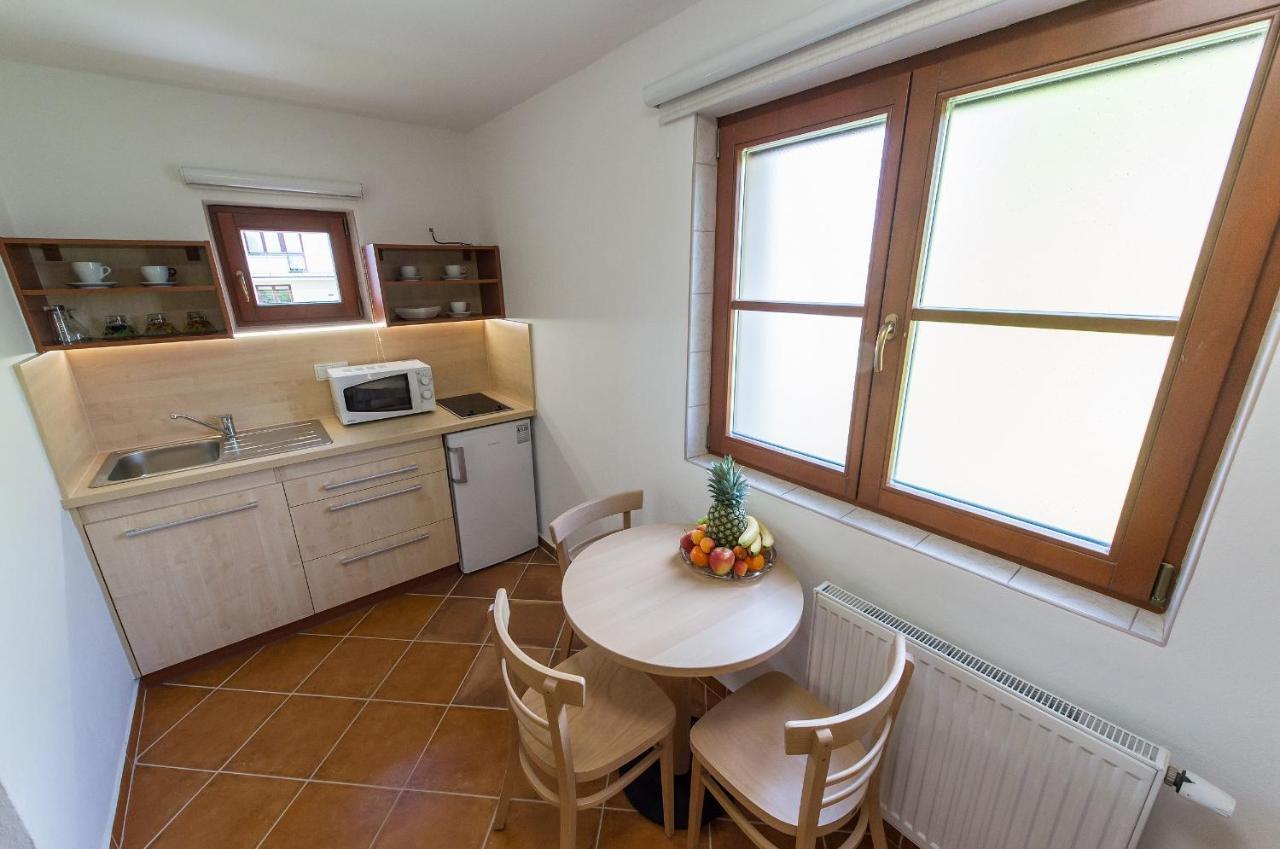 Penzion Leknín Třeboň Exterior foto